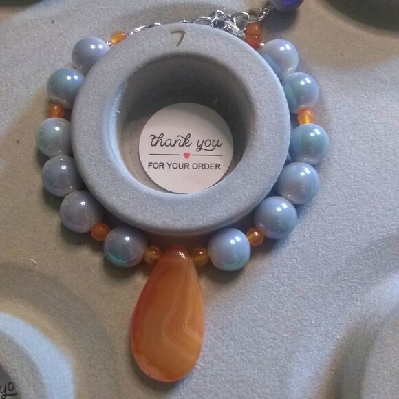 Morning Fog & Falling Leaves! Beaded Fall Bracelet! Dove Gray + Orange Agate - Picture 9 of 10